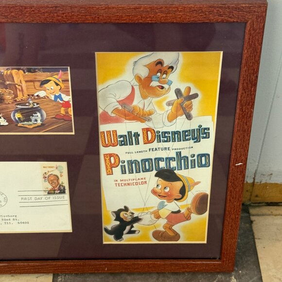 Walt Disneys Pinocchio Framed Memorabilia With First Day Of Issue Envelope & Art - Picture 3 of 6